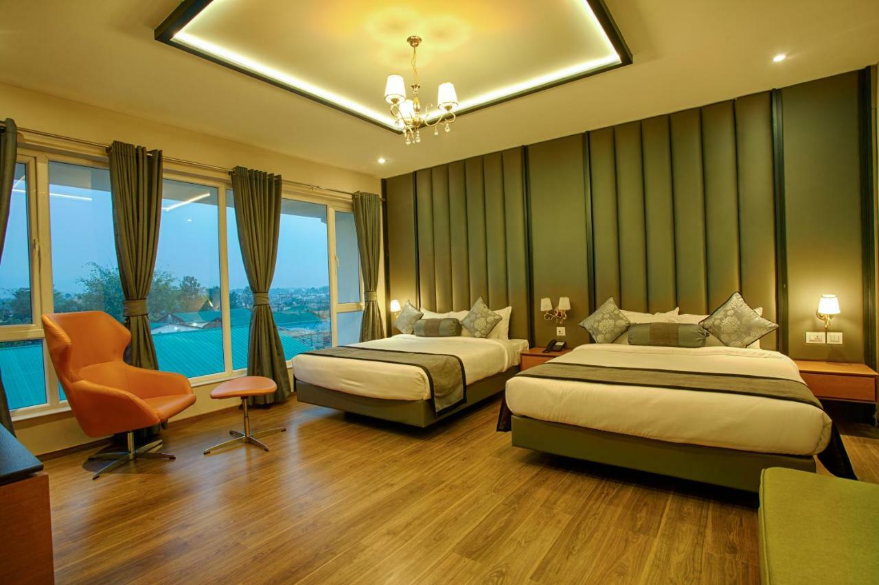 Four Vedas Hotel & Resort Siliguri Εξωτερικό φωτογραφία