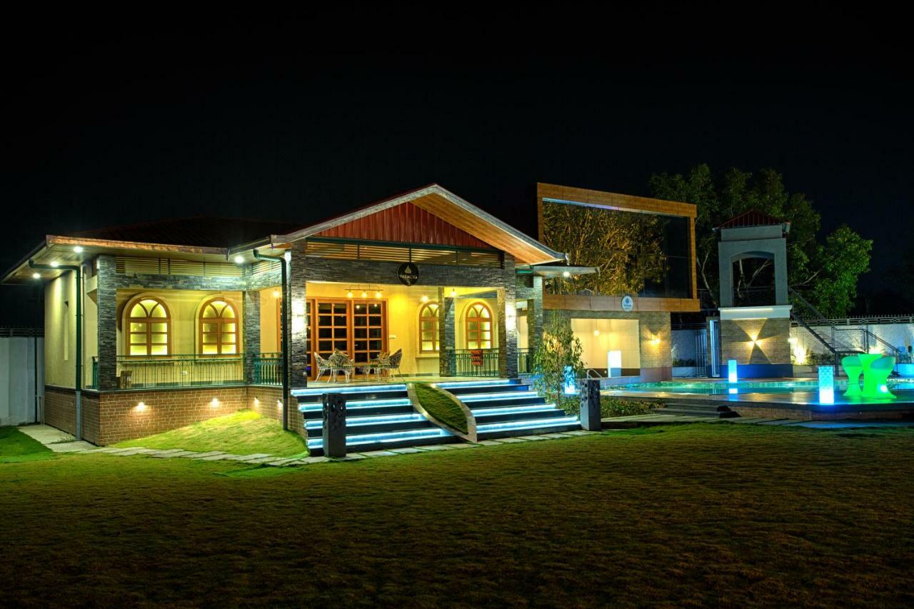 Four Vedas Hotel & Resort Siliguri Εξωτερικό φωτογραφία
