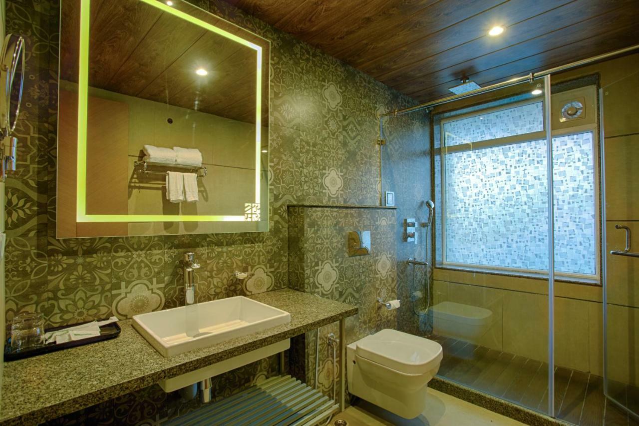 Four Vedas Hotel & Resort Siliguri Εξωτερικό φωτογραφία
