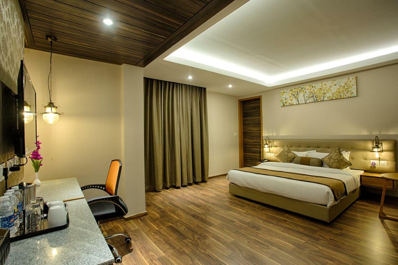 Four Vedas Hotel & Resort Siliguri Εξωτερικό φωτογραφία
